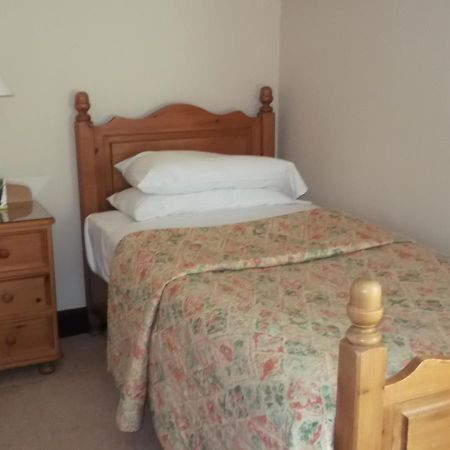 Caledonian Hotel Fort Augustus Exterior foto