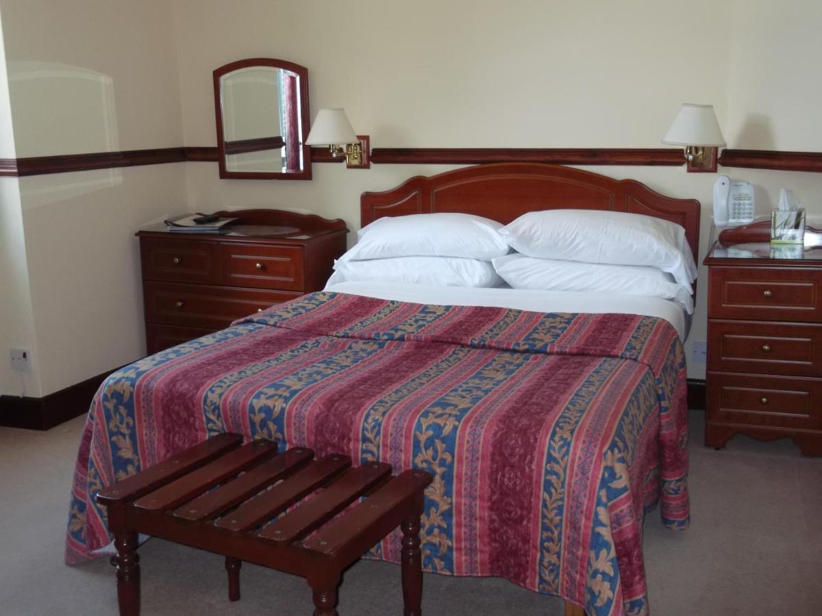 Caledonian Hotel Fort Augustus Quarto foto